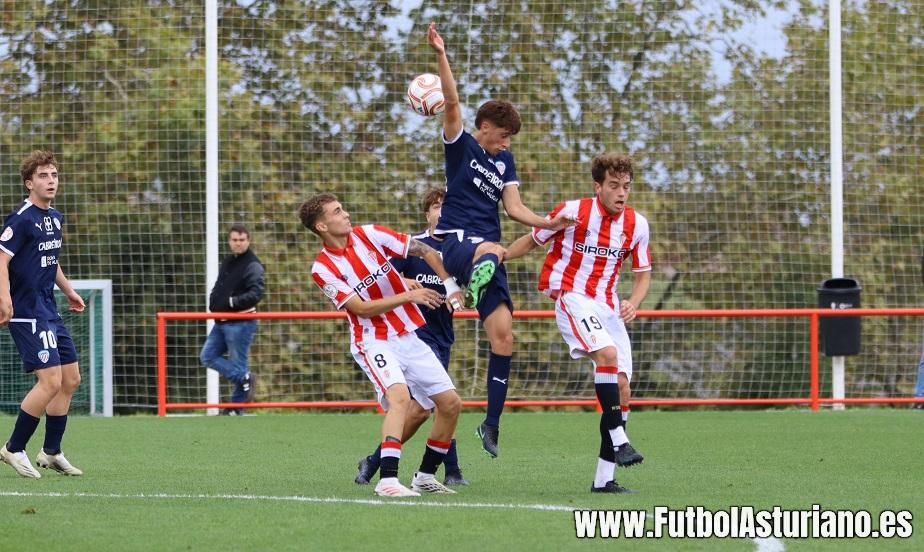 Un penalti y expulsión chafan el partido al Sporting ante un buen Lugo