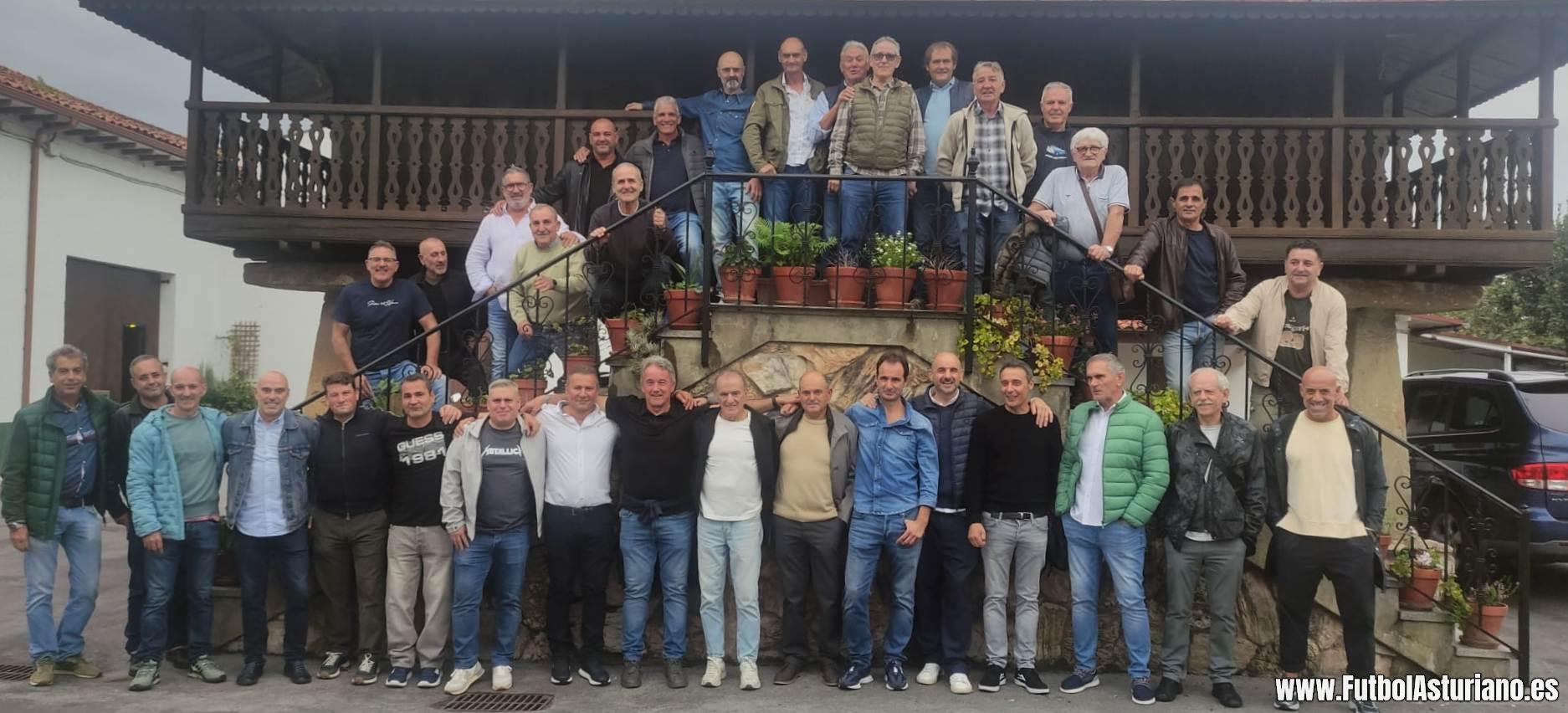 Segunda espicha del histórico Duro Felguera que hizo historia en el fútbol de empresas