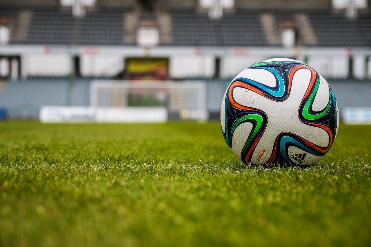 Apuestas deportivas y fútbol asturiano: 4 claves para analizar un partido