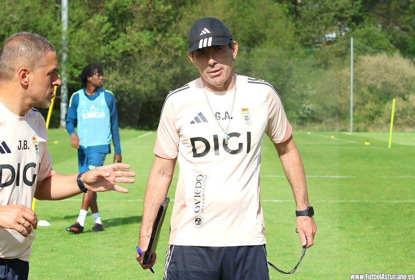 El Oviedo cierra en Mallorca su peor temporada en Primera