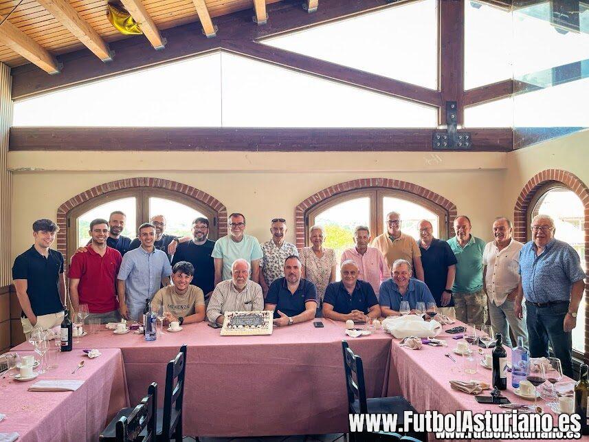 La redacción de FutbolAsturiano.es despide la temporada y celebra su XV Aniversario